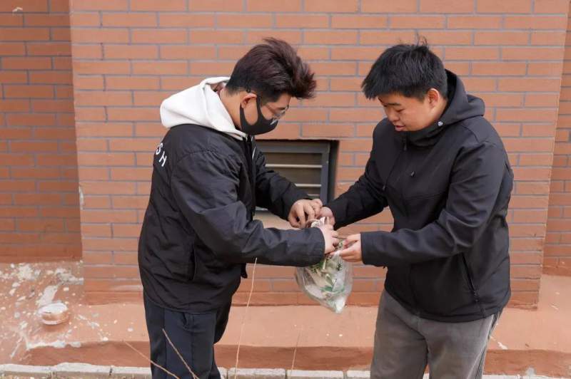 1713001070833595.jpg 640.jpg