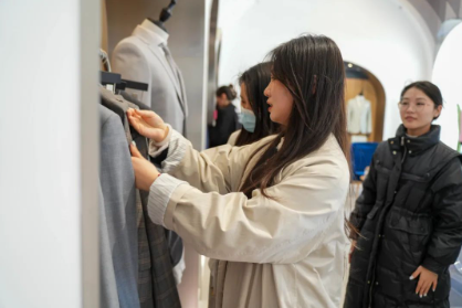 1713158366753790.png image.png